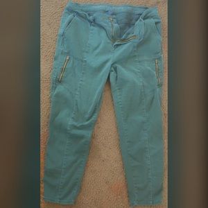Avenue | Size 18A | Good Used Condition
